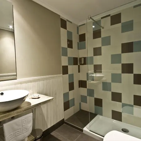 Salbatoreh Hotel